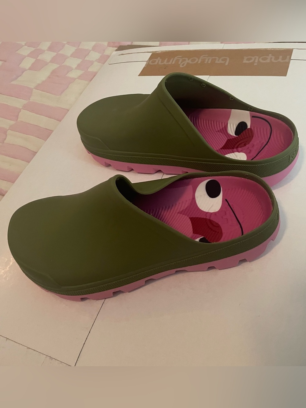 Kamik NovaXCG Olive Green Slip-On Clogs with Pink Soles- NWT - Picture 3 of 6